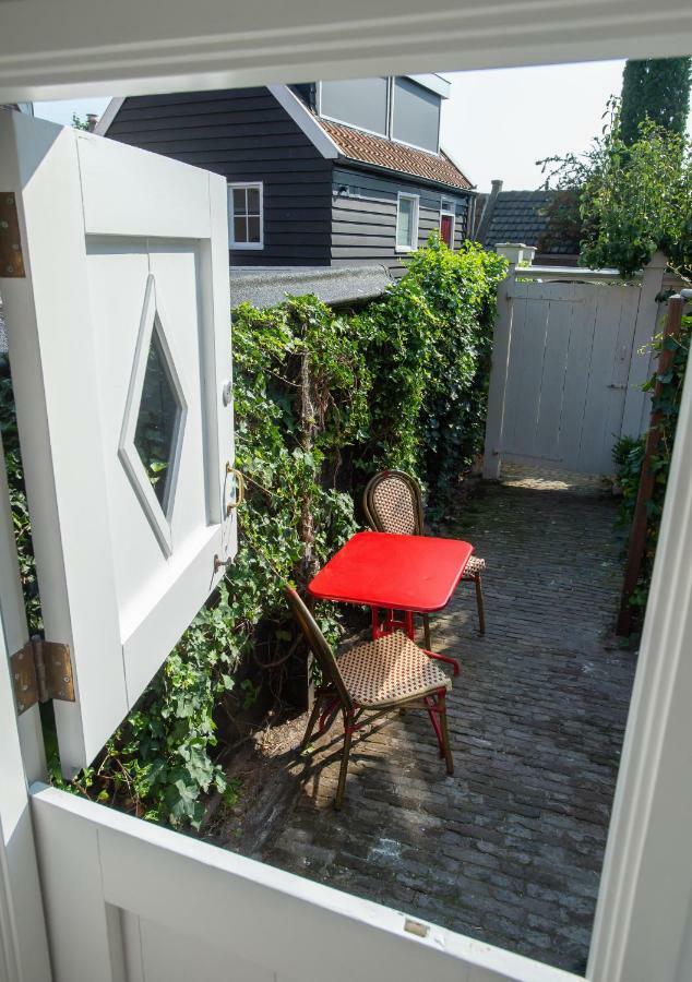Waterland Hoge Huis Monnickendam Exterior foto
