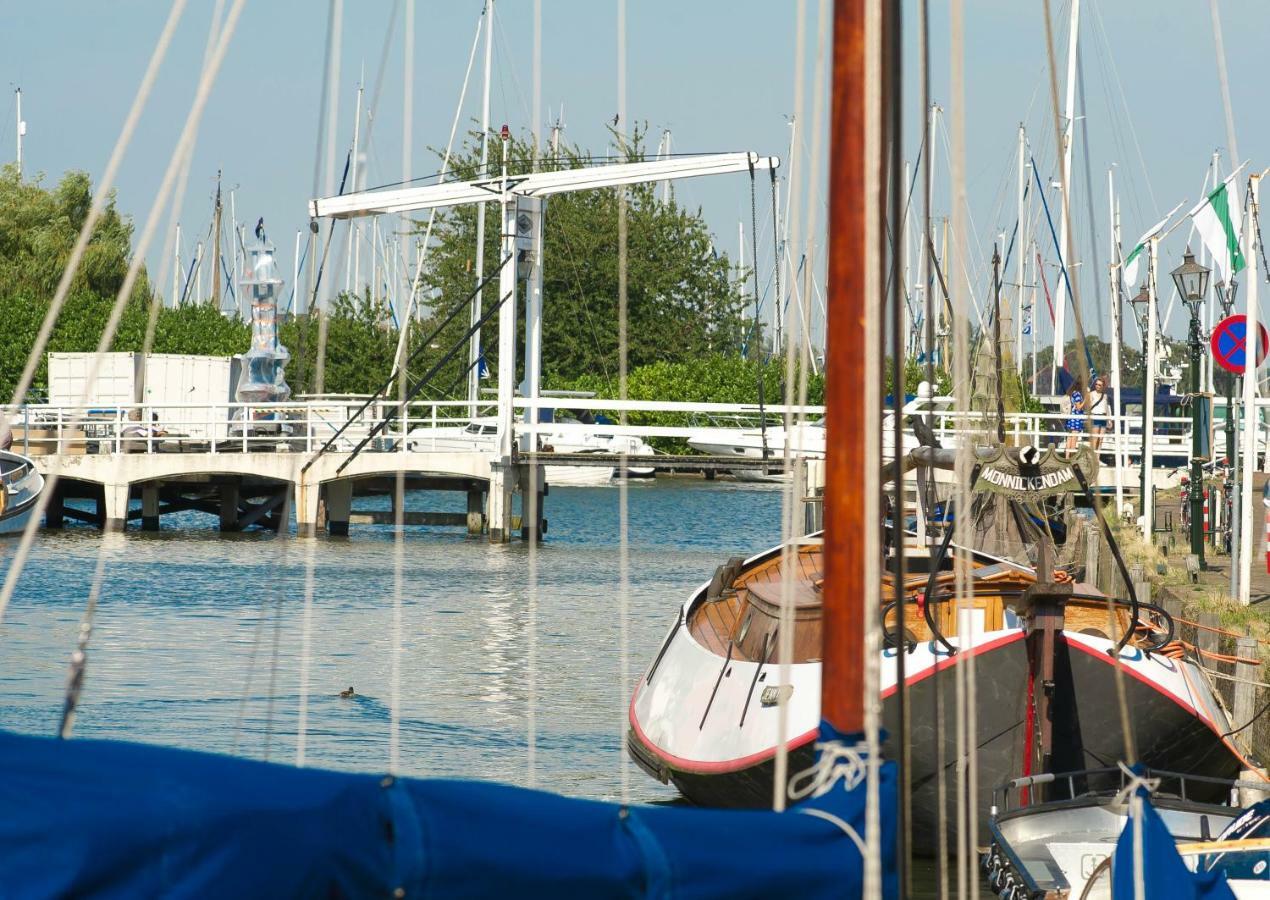 Waterland Hoge Huis Monnickendam Exterior foto